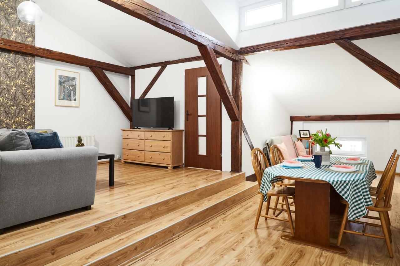 Quiet Loft Michalowskiego Street Apartament *